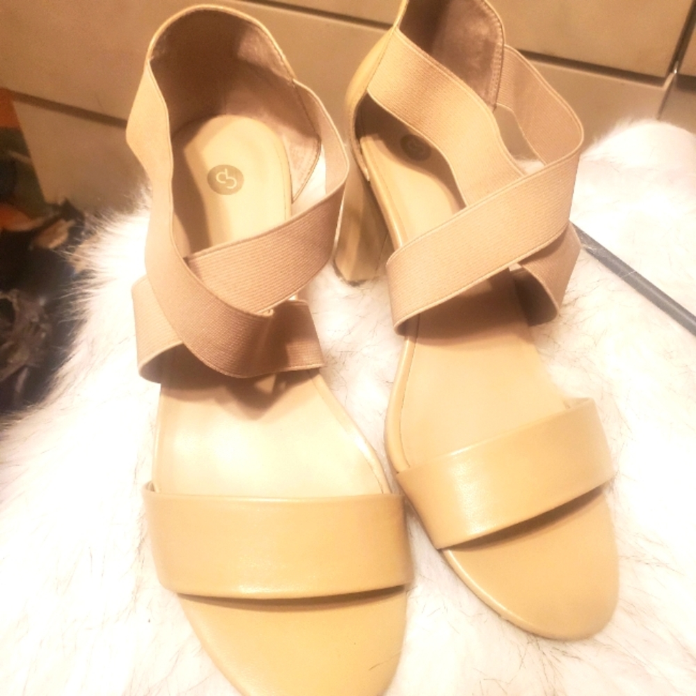 Tan DC  Mara Sandals
